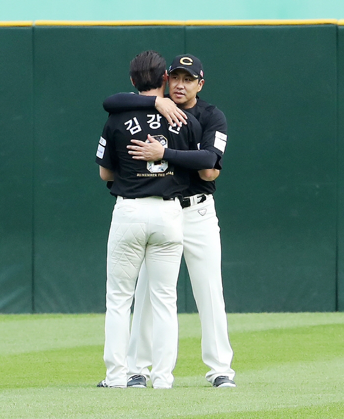Kim Kangmin's retirement ceremony with a lot of tears? I will never cry...The reason I won't play baseball in the next life is... 