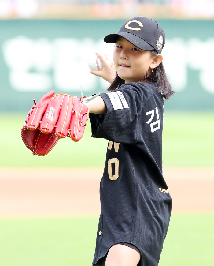 Kim Kangmin's retirement ceremony with a lot of tears? I will never cry...The reason I won't play baseball in the next life is... 