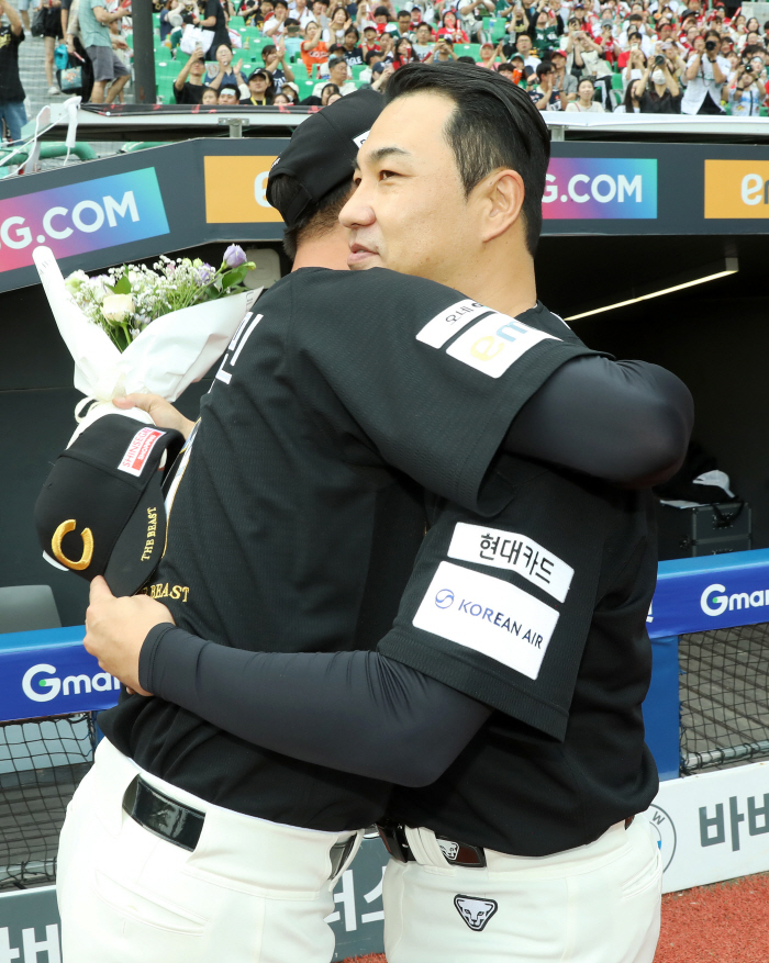 Kim Kangmin's retirement ceremony with a lot of tears? I will never cry...The reason I won't play baseball in the next life is... 