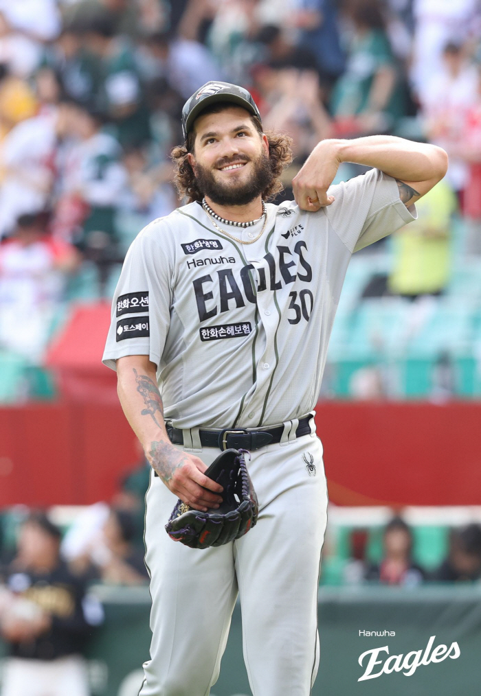 Ponce again? Kim Kang-min's retirement ceremony also roars for one run in seven innings → 1st place in multiple wins...Liberato Final Three-Point Hanwha Secured No. 1 by Holding SSG 