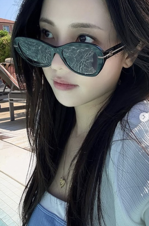 Sunwoo Eun-sook's daughter-in-law Choi Sun-jung boasts a bikini in Italy despite being allergic to sunlight