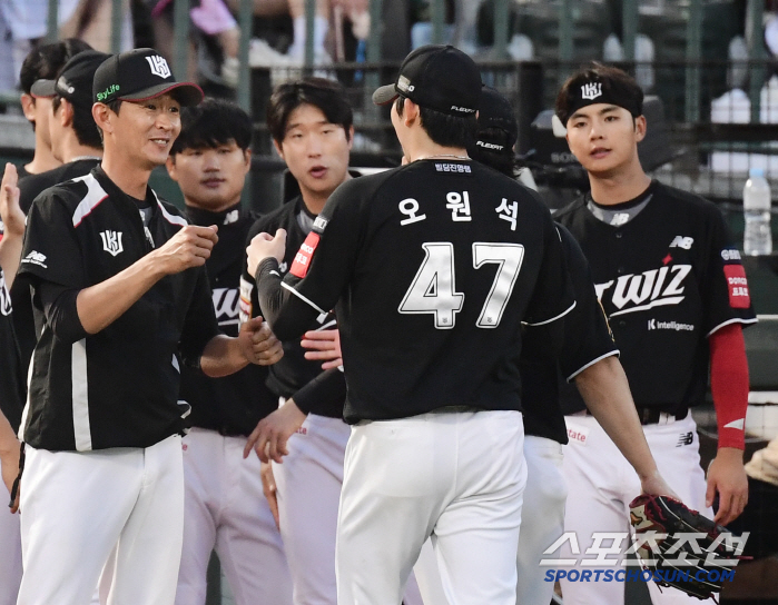 Trade is awesome! Lotte Seals, the No. 1 team batting average, → Already, 9 wins, Oh Won-seok and KT also join 40 wins. Winning Series secured