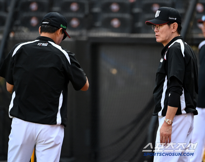 Variety shows on the show? The atrocities of the strongest baseball without fundamentals, why did Lee Jong-beom do the worst