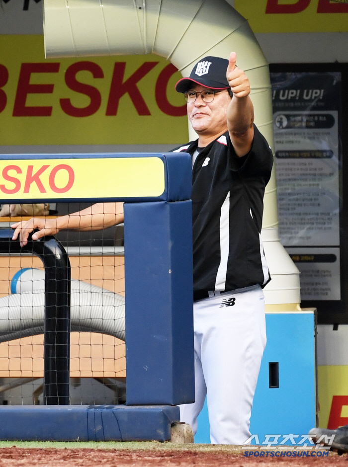 Were you so jealous of the national batter? Was he desperate for a director even if it was a variety show…Baseball genius who has advanced to the championship MVP, the only thing he doesn't have 