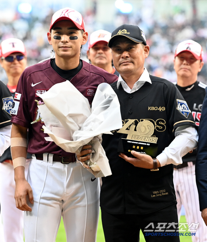 Why is Legendary Lee Jong Beom tarnishing his name? I don't feel empty as coach Lee Kang-chul said