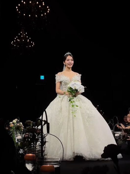 AOA’s Dohwa Marries Amid Ongoing Group Hiatus