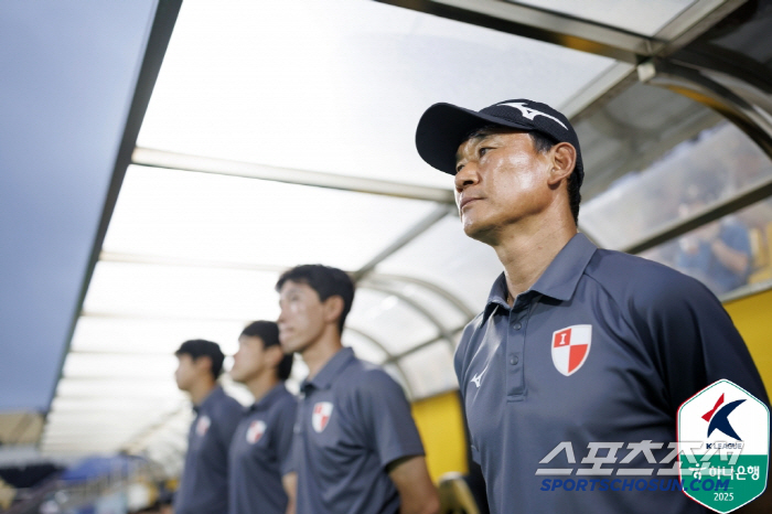 Cho Sung-hwan, the Busan Supervisor, won't lose?Expectations are high that the results will be made at home as well. 