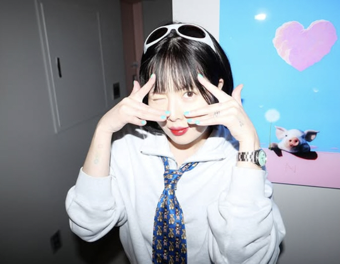 Hyun-ah and Yong Jun-hyung's agency's disclosure is meaningful. SNS users know how cool it is. 