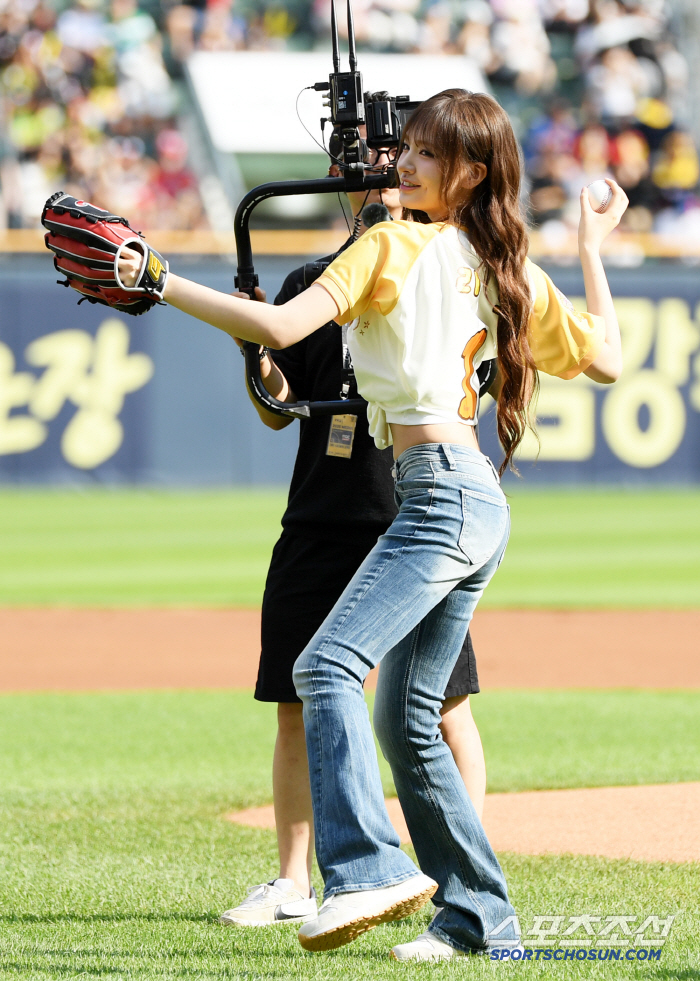 IVE Leeds. Today, even the victory fairy  shaved ice eating show, a fun outing to the ballpark