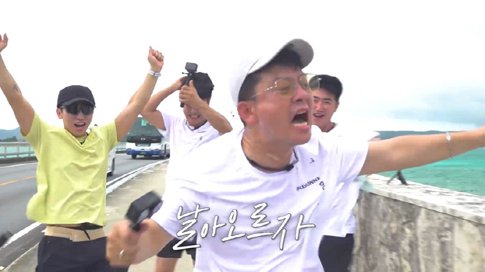 Jimin is running thinking about ♥...Kim Junho got a steam pack from running The new bride must not get tired (Self-doubt Tour 4) 