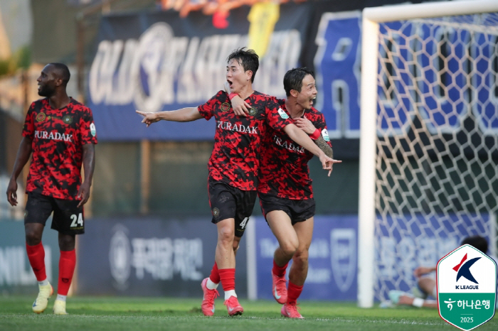  Gimpo FC is a waste, Moon Ji-hwan's dramatic goal 15G undefeated Incheon United 11 draw