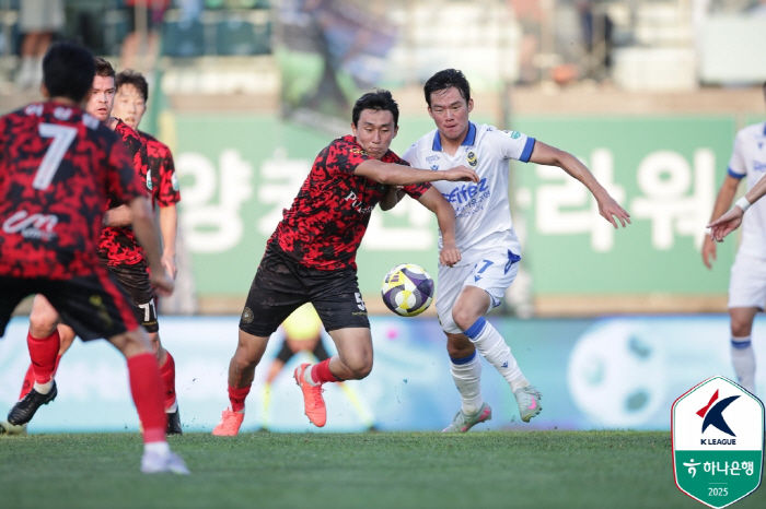 Gimpo FC is a waste, Moon Ji-hwan's dramatic goal 15G undefeated Incheon United 11 draw