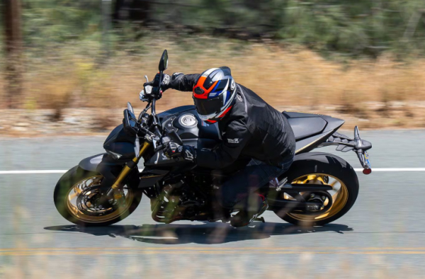  This performance is around KRW 14 million. Honda CB1000 Hornet SP