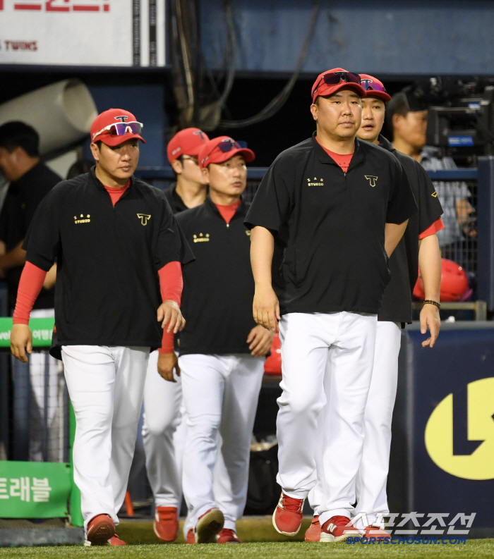  KIA manager Lee Bum-ho won