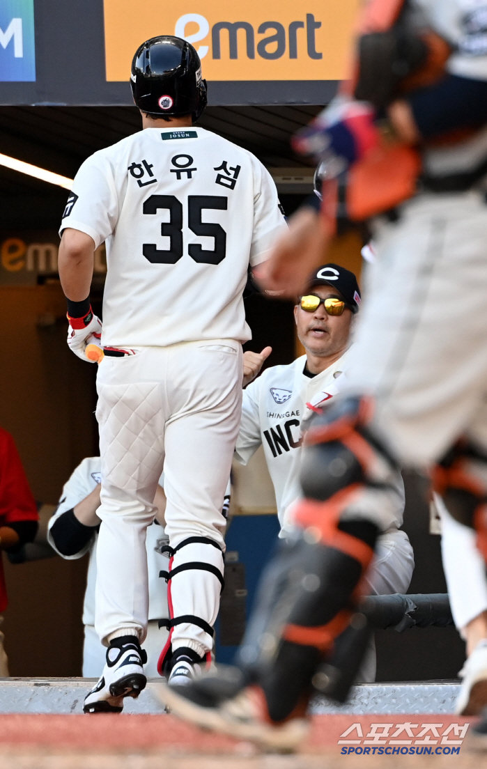  Manager Lee Sung-yong needed a home run by Han Yu-sum