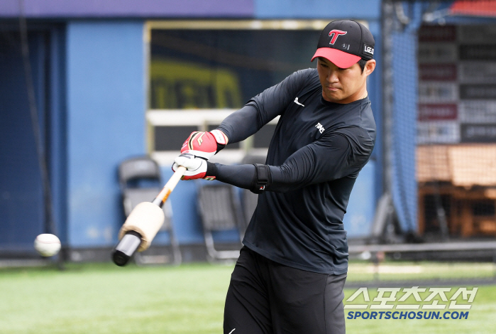  Oh Ji-hwan's batting sense coordination