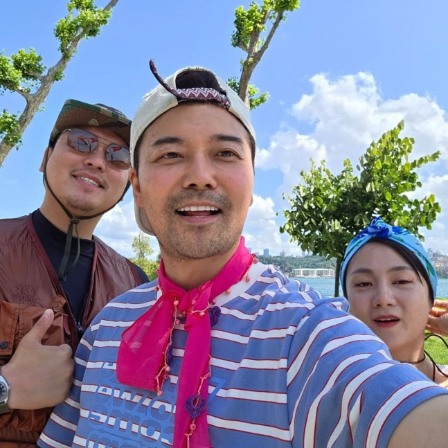  'True friendship burst'...Jeon Hyun-moo, Park Na-rae, and Lee Jang-woo, the last 'palm oil trip' before marriage
