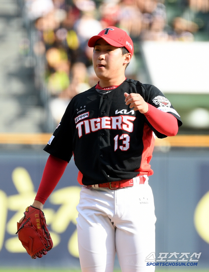 Shout out! Ko Jongwook! KIA in the first round, LG defeated 12-2 and won the Winning Series 