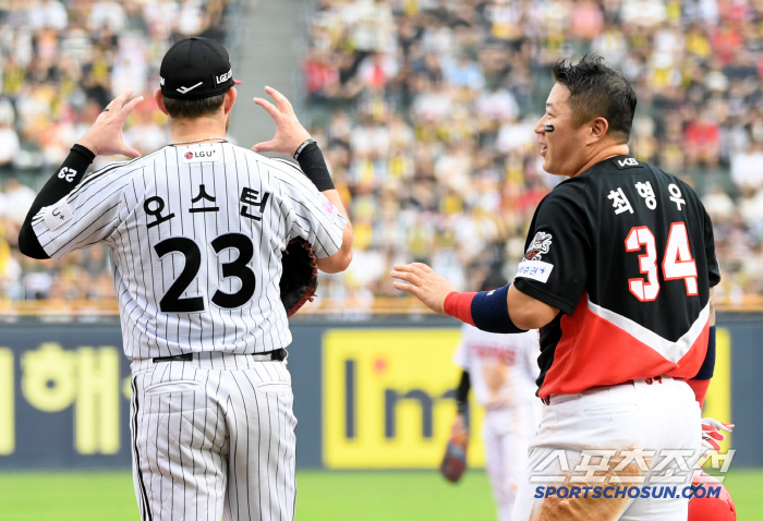 The tiger's energy is scary. Austin, who was born in 1983, admired the hit by Choi Hyung-woo. Yesterday and today, he already had four hits