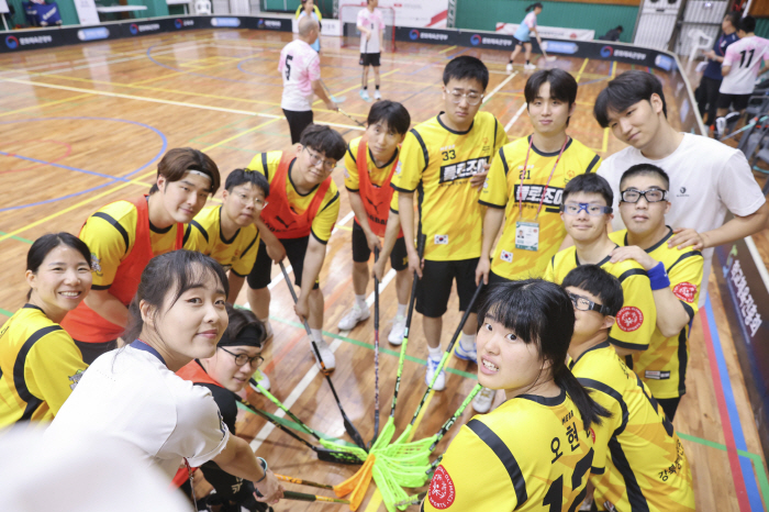 550 people united as integrated sports beyond disability...Special Olympics Korea Holds International Integrated Sports Competition in Success