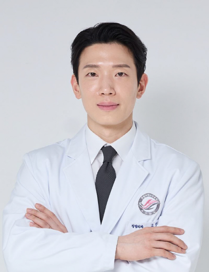 Hallym University Dongdong Elastic Heart Hospital implements artificial hip arthroplasty to prevent dislocation without muscle incision