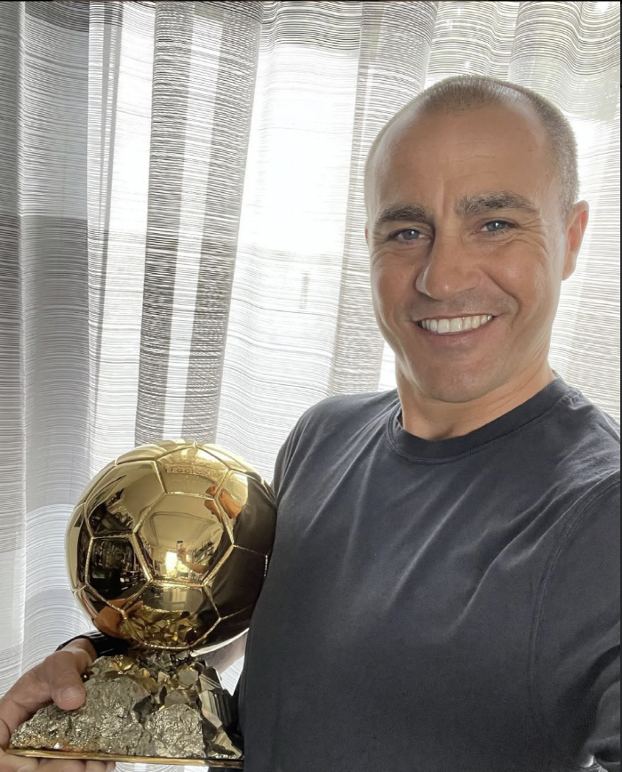 I'm better than BentoBallon d'Or  Real Madrid The best defender of all time is crazy! Chinese head coach resources