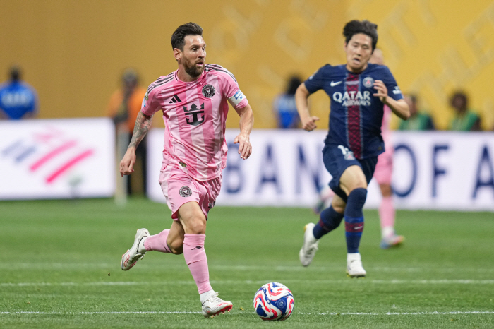 Messi's grudges? PSG Vitinya's Punch Shock Controversy...I walked around a harsh criticism of one's performance