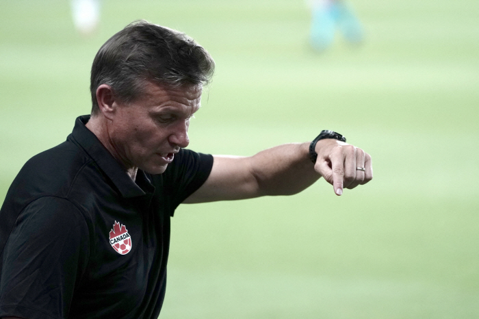 No. 1 Korean national team coach, semi-final miracle → Fall Gold Cup quarter-final loss in a year, shock loss to 103rd-ranked Guatemala