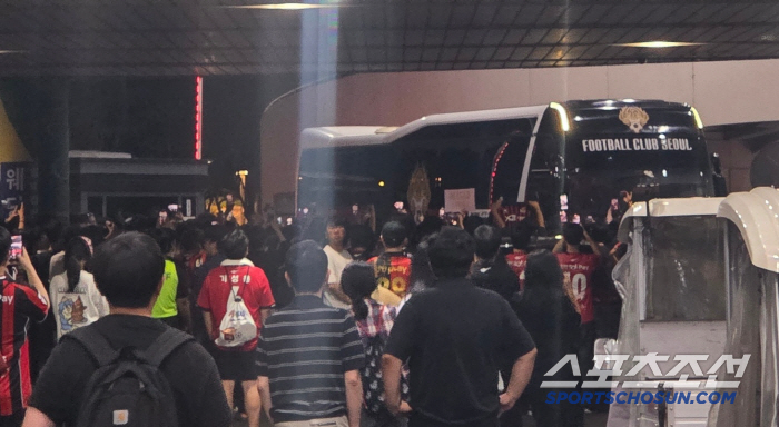 He didn't stop at the fan-seam hanger oil because of Ki Sung-yong's transfer. In the end, he barely finished with the manager's apology after confronting Burmak