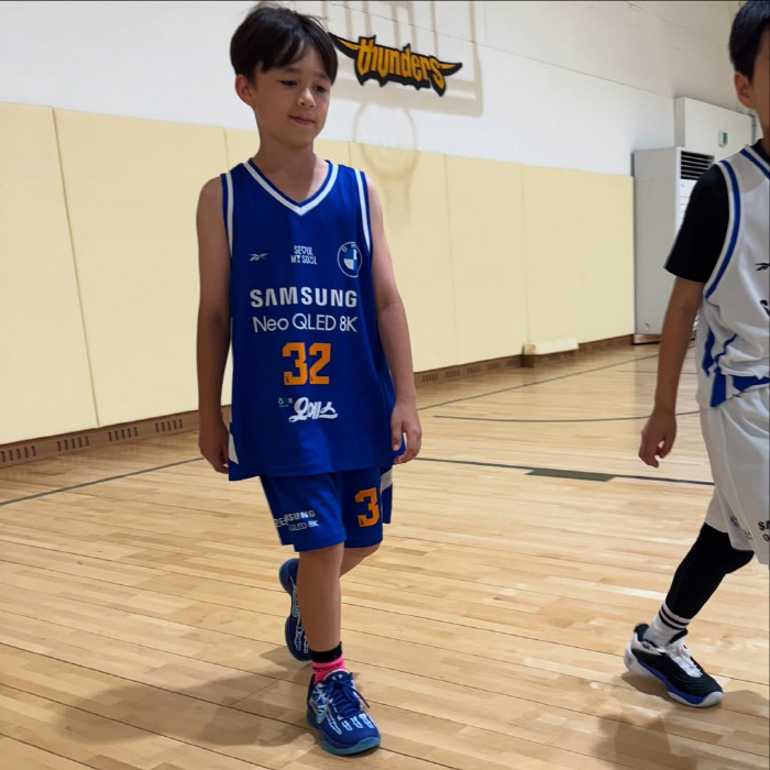 Sam Hammington William has a basketball talentOnly for four months, the first goal