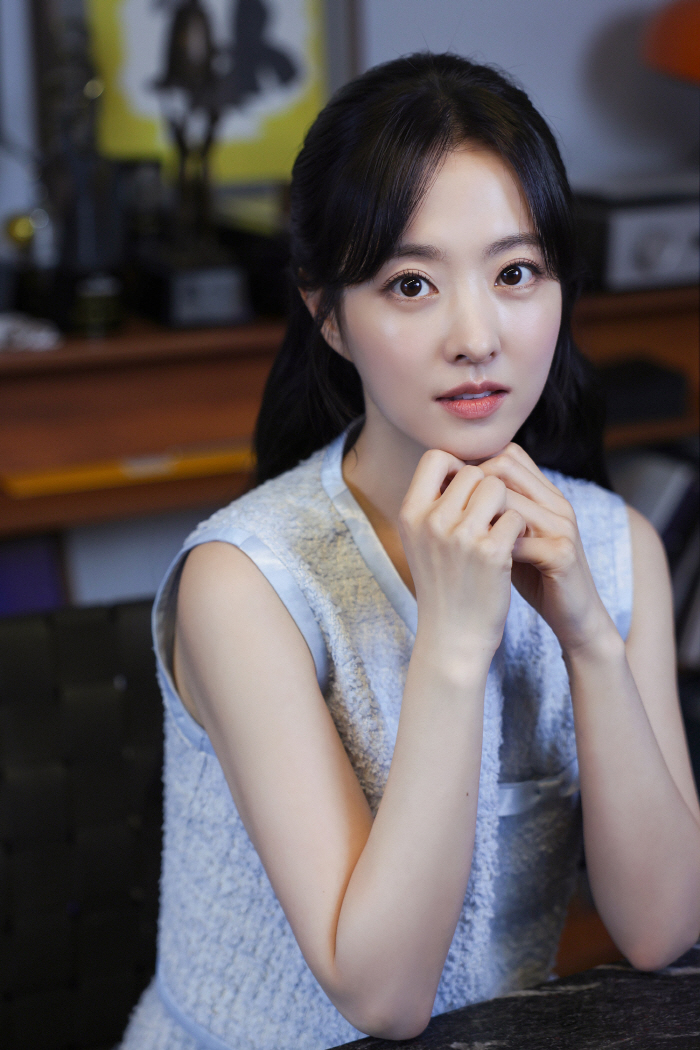  We have to be strong and cry hard on the Han River..Park Bo-young of unknown Seoul, those days of unknown (comprehensive)