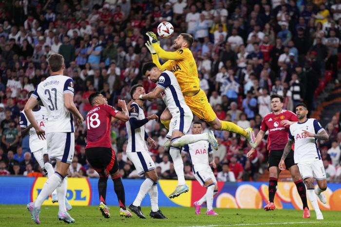 Son Heung-min's first (?) colleague's public verbal abuse was almost defeated by Vicario XX. Joking