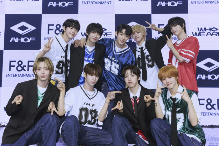 9, Survival Re-Challenge  Tears at Re-debut...Last chance. I'm happy to meet the members