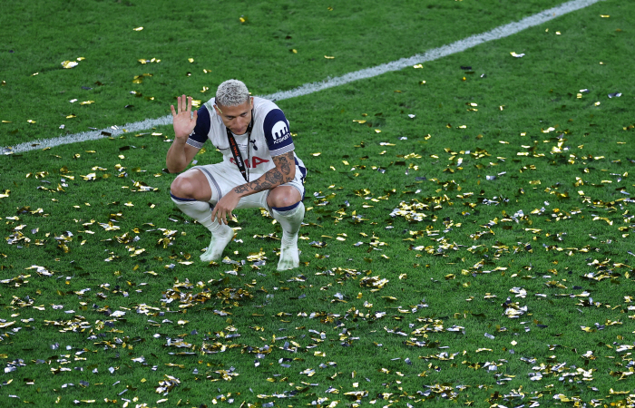 92 billion → 30 billion won in all-time glass body ransom!Take care, Heungmin. I'm going to Galatasaray. → Tottenham sighs