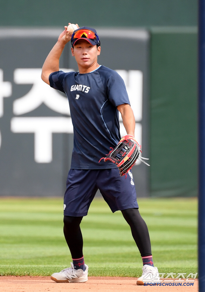 Chang Doo-sung, the icon of fighting spirit who came back, but Pengo in the infield, not outfield?