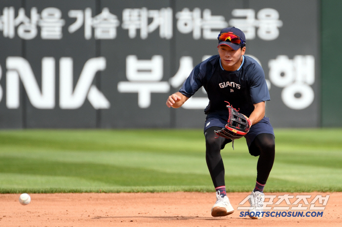 Chang Doo-sung, the icon of fighting spirit who came back, but Pengo in the infield, not outfield?