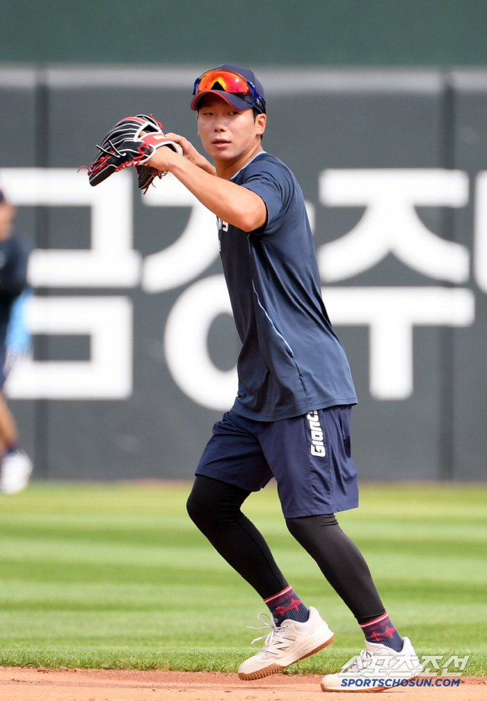 Chang Doo-sung, the icon of fighting spirit who came back, but Pengo in the infield, not outfield?