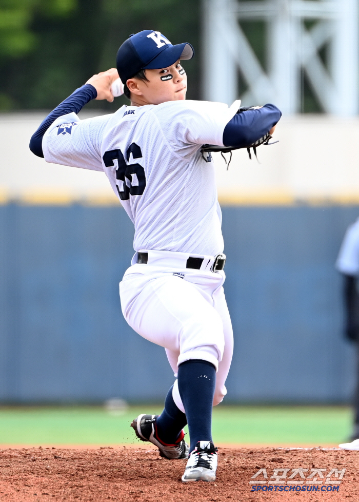 Gyeongnam High School won the most championships, and the batting lineup showed off their concentration...TEX Kim Sung-joon completely won the cold game in the 7th inning of Gwangju Il High School