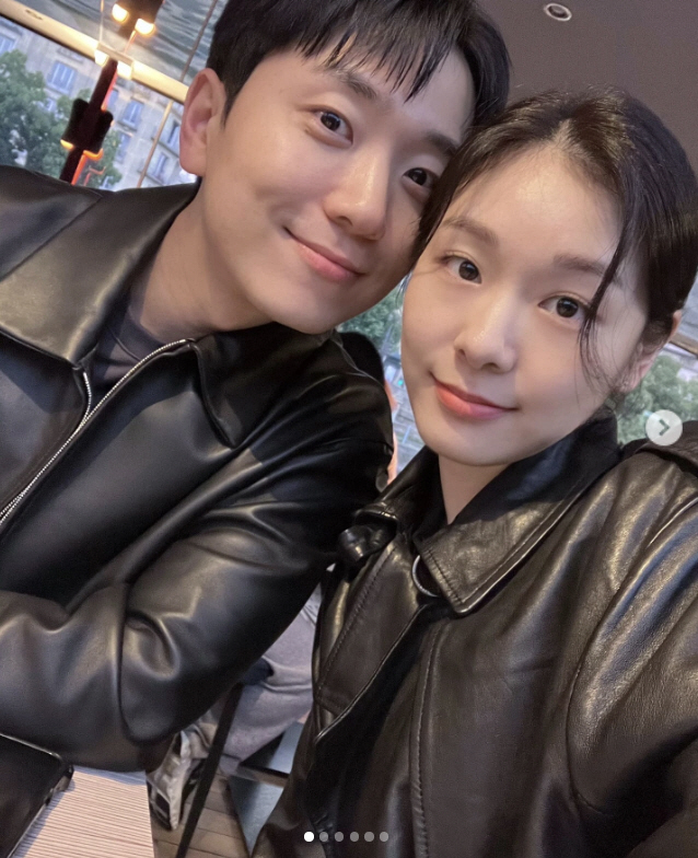 Kim Yu-na ♥ Go Woo-rim transforms into a 'crazy couple' in Paris...Sweet selfies will be released