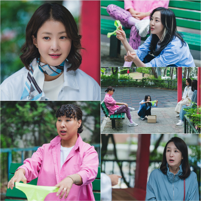 Lee Si-young, shall we catch the glow-in-the-dark T panty transformation villain...a confident smile (Salon de Holmes)