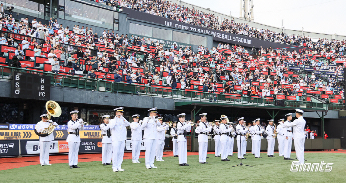 Navy Conquest Motivation Lotte to Wear Military Uniforms Before LG on the 2nd...Naval Operations Command Match Day