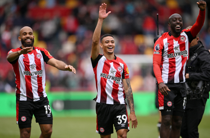 No more than 116 billion won for Tottenham's non-official BBC, and the Maginot Line is 120.5 billion won...Frank Adjeja Mboumo, United yellow light...Brentford Threatens Remain