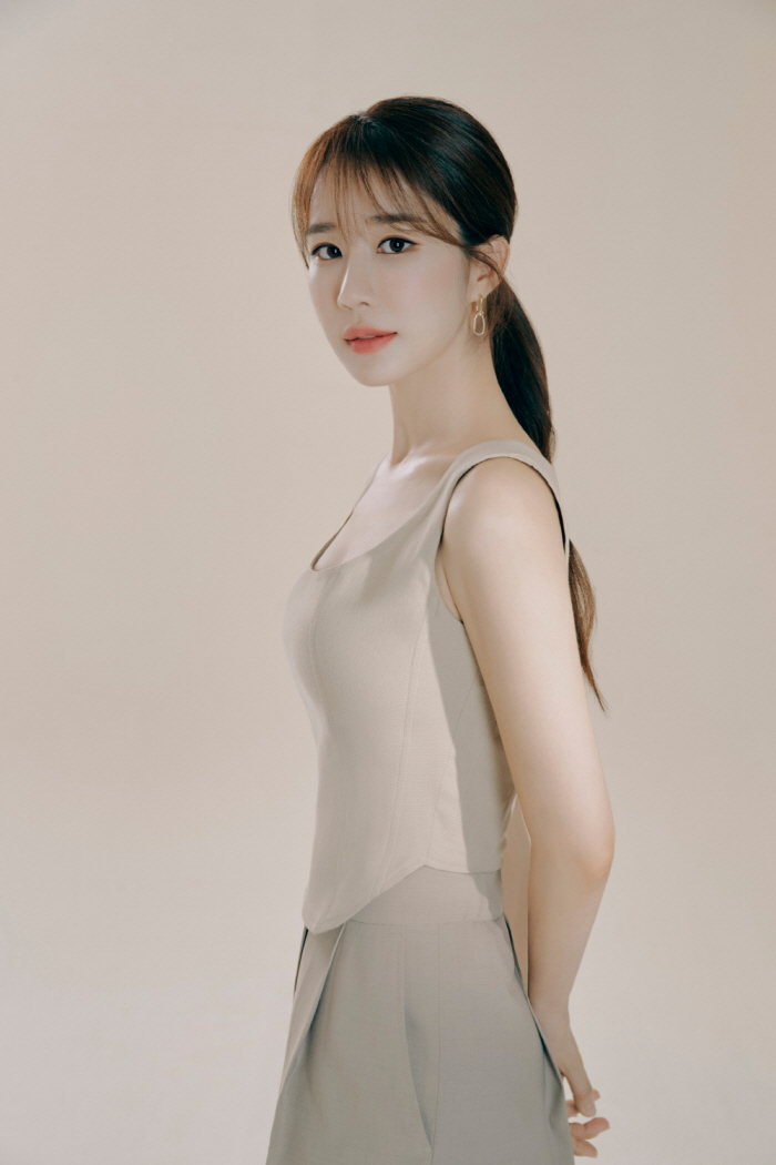  IU's best friend Yu Inna broke the news..Green Bam Entertainment