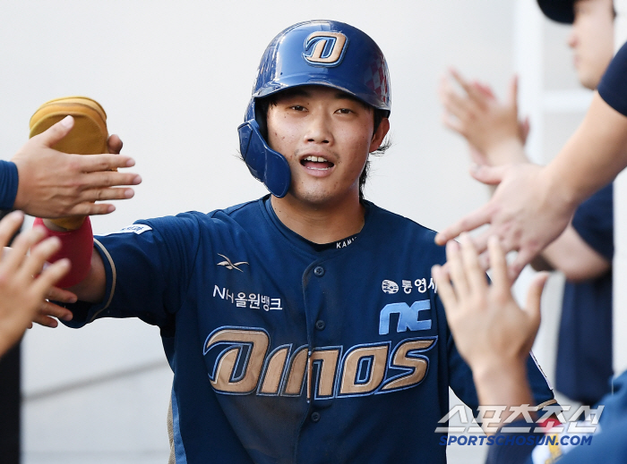 Choi Jeongwon scores first