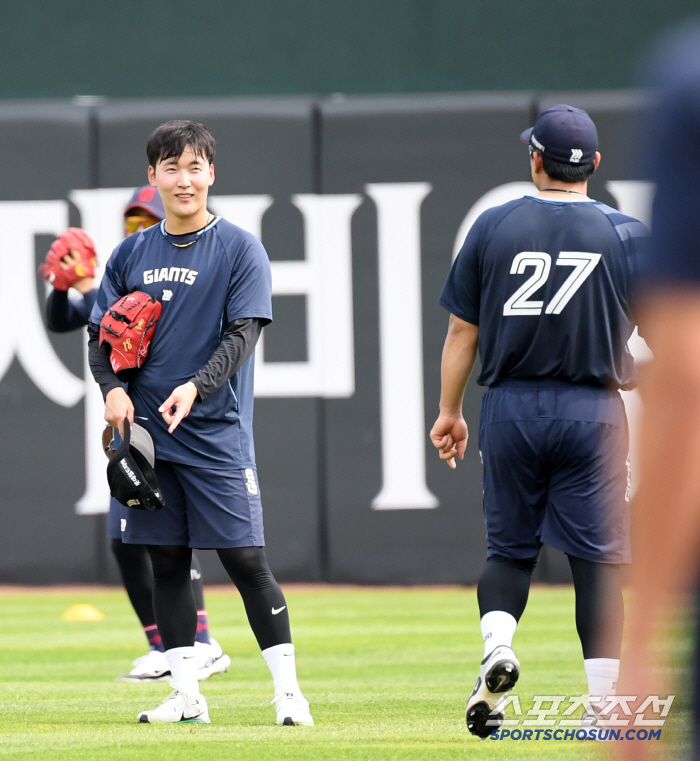  Choi Junyong, Yoo Gangnam, have fun