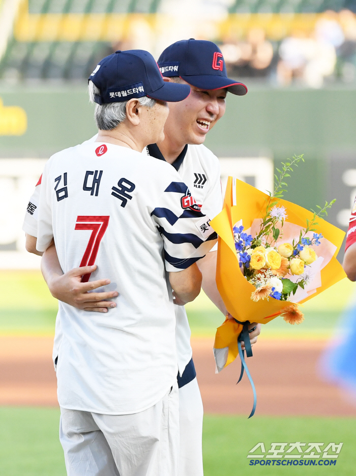  A meaningful time with Kim Daeok, the head of Lotte Kim Changhyun