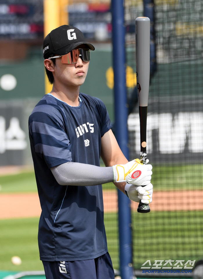  MINJAE, focus