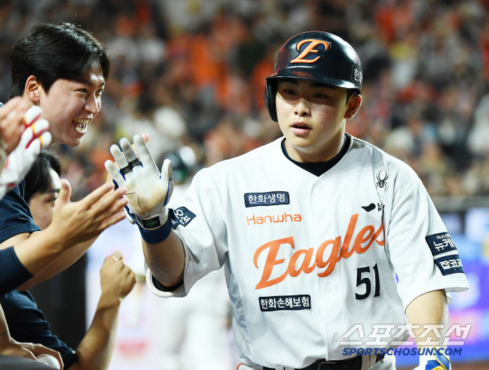  Moon Hyunbin, chasing solo shot in the 7th episode