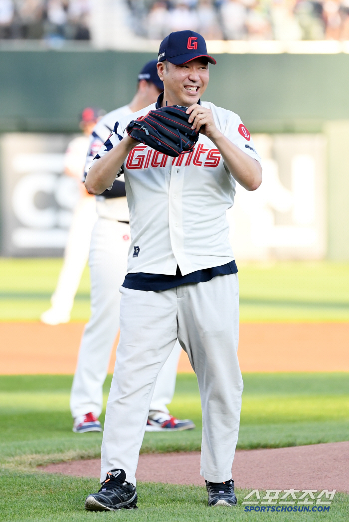  An unforgettable moment for Lotte Manager Kim Chang-hyun