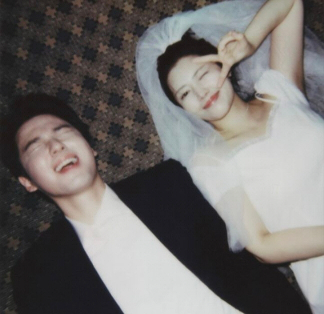  Rainbow Jung Yoon-hye gave birth today (1st) 'I'm going to meet Honeymoon Baby Chalk.'